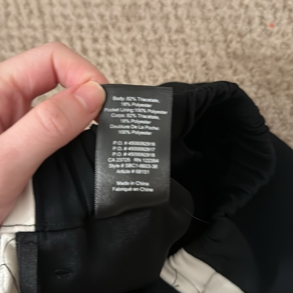 Aritzia Babaton Cropped Black Pant - Picture 7 of 7